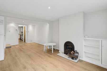 2 bedroom terraced house to rent - Photo 2