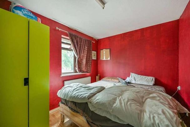 Haygreen Close, Kingston Hill, KT2 - Photo 1