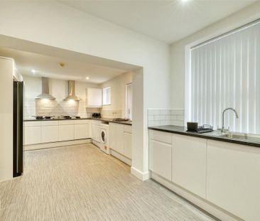 1 bedroom in a house share to rent - Photo 6