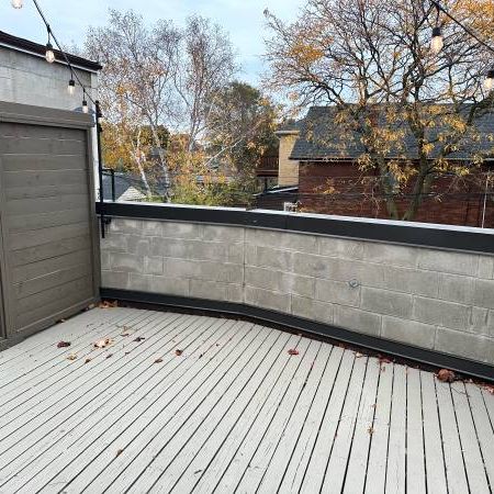 LRG 2-Bed + Lrg Patio, Dundas & Jane, Junction West - Photo 3