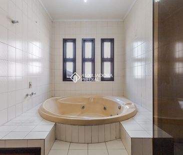 Casa com 6 quartos e 350m² para alugar em Harmonia, Canoas. - Foto 4