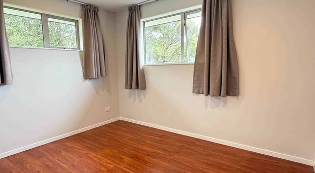 Peaceful 2-Bedroom Home with Study – Internet ... - Photo 1