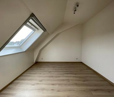 ERONDEGEM - Gerenoveerd duplexappartement met ruim terras. - Foto 6