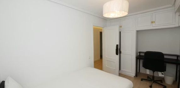 Carrer d'Escalante, Valencia, Valencian Community 46011 - Photo 2
