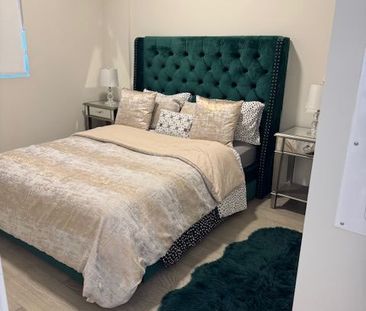 For Lease - 123 Maurice Drive, Oakville, Ontario - Photo 6