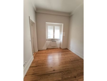 5 room luxury Apartment for rent in Lisbon, Portugal - Photo 3