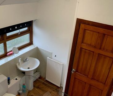 Room in a Shared House, Manor Oaks Road, S2 - Photo 5