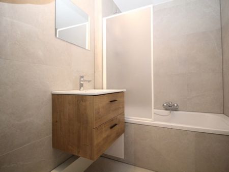 Place Flagey - Appartement 2 Ch de +/- 70 m² + Terrasse - Ixelles - Foto 5