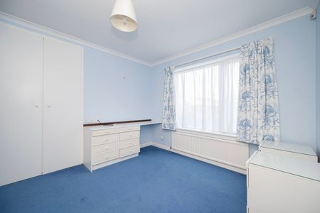 2 Beechwood Gardens, AB32 6YE, Westhill - Photo 5