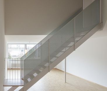Lichtdurchflutete Maisonette Wohnung - Photo 2