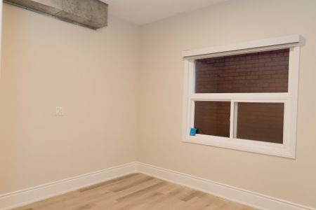 For Lease - 1042 St Clair Avenue Unit# 202, Toronto, Ontario - Photo 2