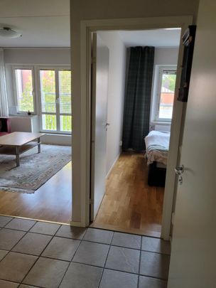 Dag Hammarskjölds Väg, Uppsala - Photo 1