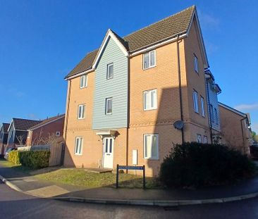 4 bedroom semi-detached house to rent - Photo 6