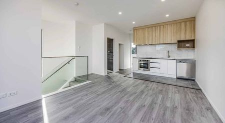 Brand New Beauty in Wattle downs, Manurewa – 40A Innismara Avenue - Photo 4