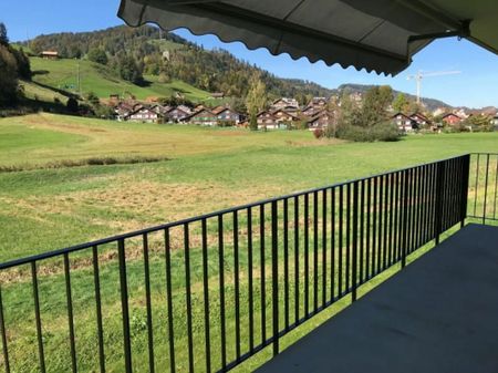 Moderne Wohnung mit grossem Balkon und Blick ins Grüne - Foto 2