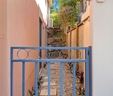 Furnished Studio Apartment – Prime Location Near Bond University - Photo 6