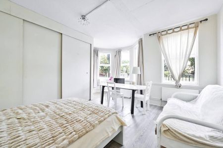 2 bedroom property to let - Photo 3