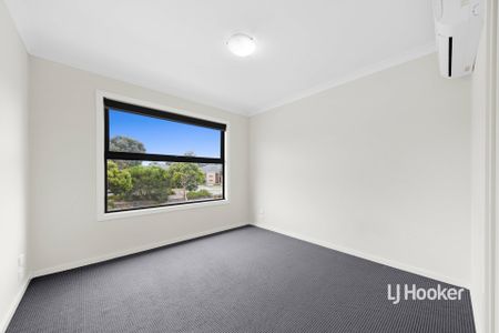 28/20 Hyde Park Avenue, Craigieburn VIC, Belconnen - Photo 3