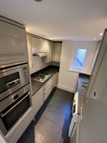 2 Bed Flat, Wandsworth Bridge Road, SW6 - Photo 4