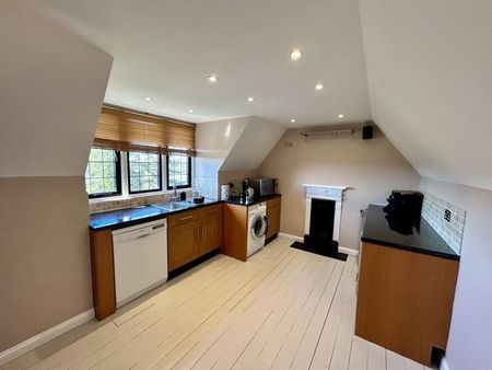 2 bedroom apartment to rent - Photo 3