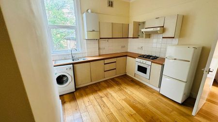 1 bedroom flat to rent - Photo 2