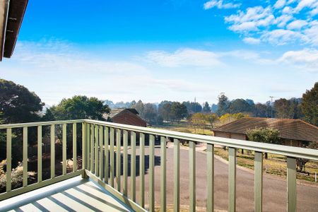 Conveniently Located! - Photo 5