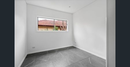 New New Townhouse - Photo 2