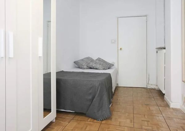 Avenida de Bruselas, Madrid, Community of Madrid 28028