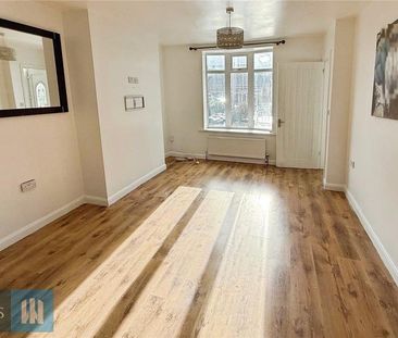 4 bedroom semi-detached house to rent - Photo 4