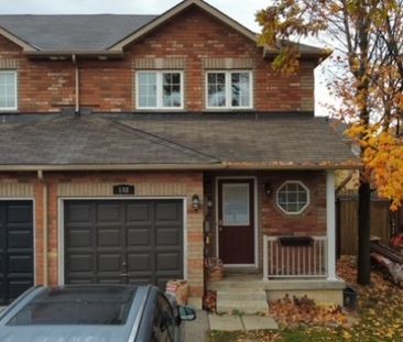 148 Sydenham Wells Barrie | $2400 per month | Plus Heat | Plus Water | Plus Hydro - Photo 5