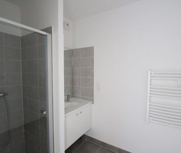 Location Appartement 2 pièces 43m² REZE 44400 - Photo 5