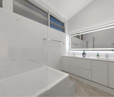 60 Willowie Road, Castle Cove, NSW 2069 - Photo 3