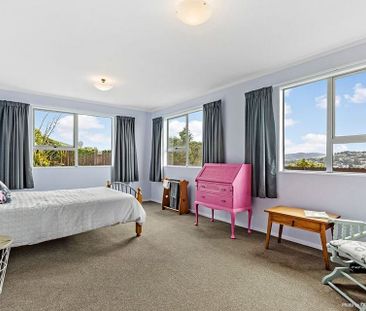 2 BR with Stunning Views & Great Location! - Photo 3