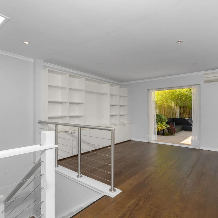 10 Yeend Street, Birchgrove. - Photo 1