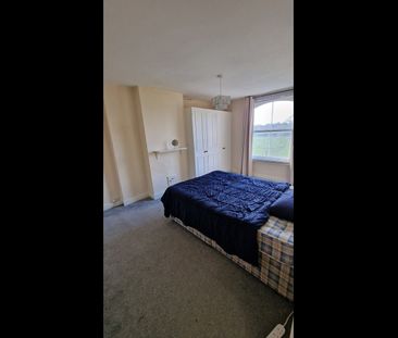 Room in a Shared Flat, Wandsworth Common, SW17 - Photo 2
