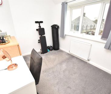 3 bedroom semi-detached house to rent - Photo 6