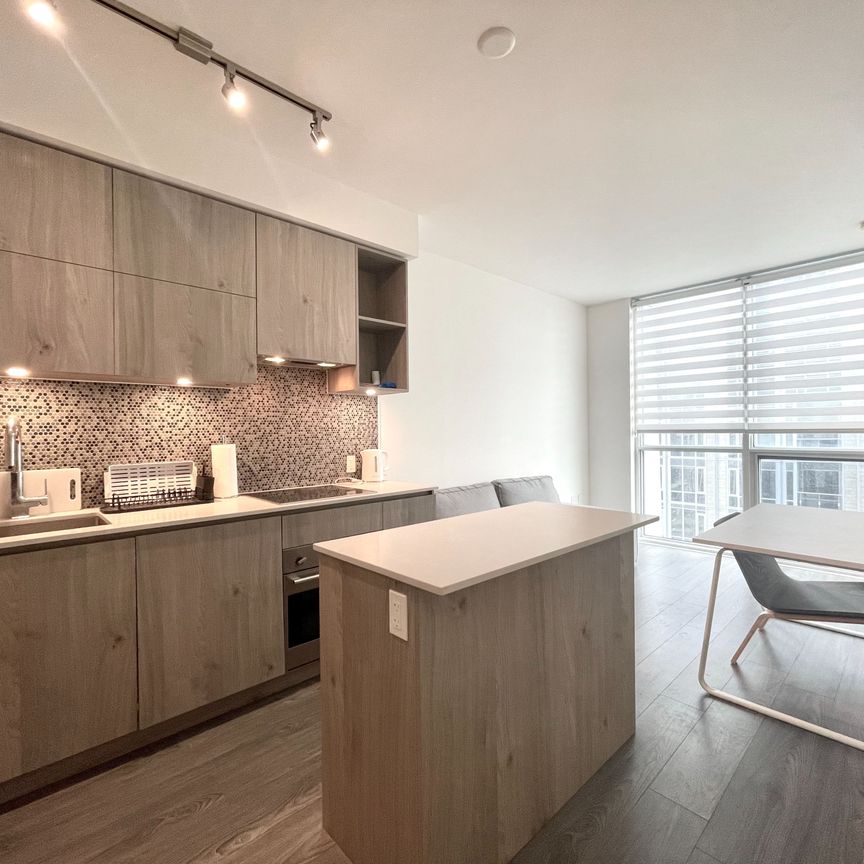 For Lease - 1 Yorkville Avenue Unit# 3003, Toronto, Ontario - Photo 1