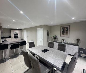 3 bedroom House To Let - Photo 3