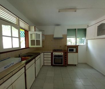 Appartement à louer à Les Abymes, Guadeloupe - Photo 3