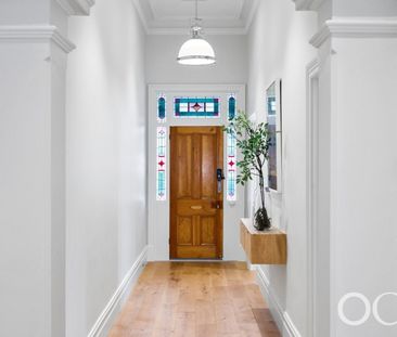 Open the Door To Timeless Charm with a Modern Twist - Photo 6