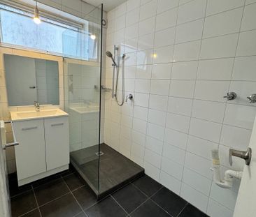 3/107 Grosvenor Street, Balaclava VIC 3183 - Apartment For Rent | D... - Photo 5