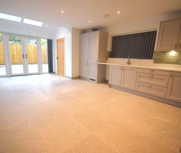 3 bedroom house to rent - Photo 2