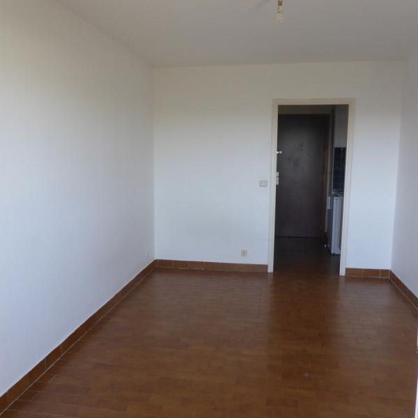 Studio 17.85 m², kitchenette équipée, avec balcon. - Photo 1