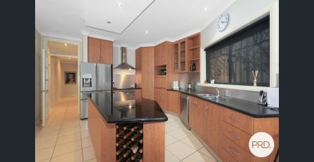 FULLY FURNISHED ELEGANCE AWAITS! - Photo 5