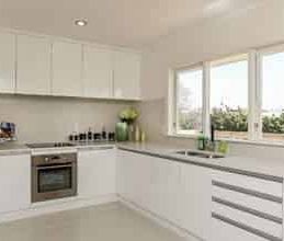 Spacious Home - Photo 4