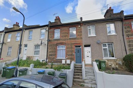 Parkdale Road, Plumstead SE18, London - Photo 3