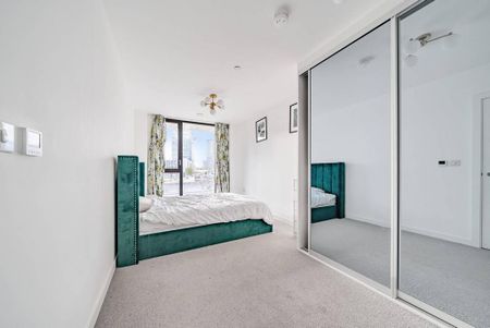 3 bedroom flat to rent - Photo 4