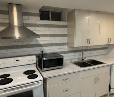 For Lease - 133 Austinpaul Drive Unit# Lower, Newmarket, Ontario - Photo 5
