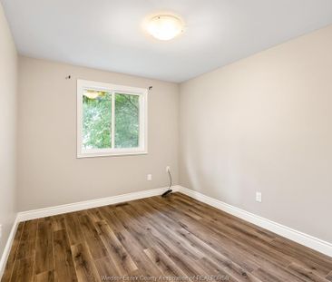 For Lease - 766 Irvine Avenue, Windsor, Ontario - Photo 6