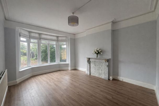 Station Lane, Hornchurch RM12, London - Photo 1